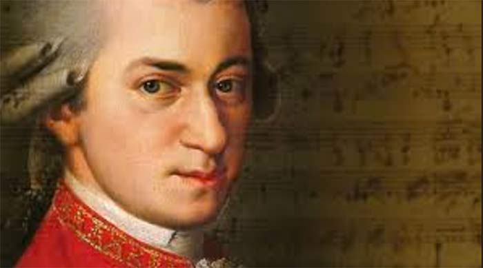 Mozart si se llamaba Amadeus