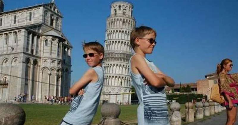Gemelos torre de Pisa